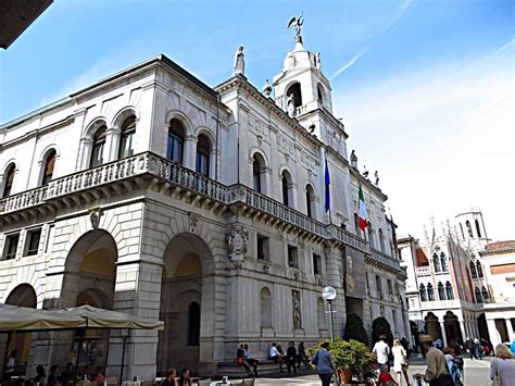 gianluca versace a palazzo moroni padova|palazzo moroni.